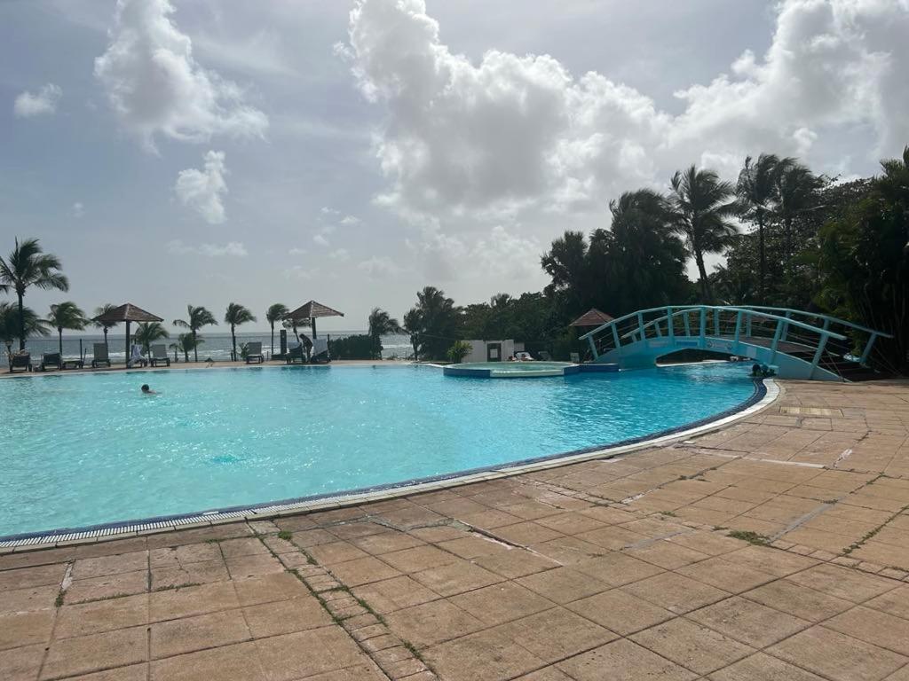 Courcelles Appart T3 Village Vacances Sainte-Anne מראה חיצוני תמונה