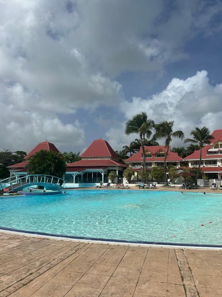 Courcelles Appart T3 Village Vacances Sainte-Anne מראה חיצוני תמונה